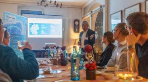 Mehr über den Artikel erfahren Digitalisierung und KI – Potenziale für den Mittelstand. Ein Rückblick auf den Vortrag von Dr. Olaf Enge-Rosenblatt bei “Gourmet & Gelassenheit”